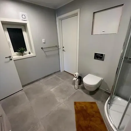 Cozy One-bedroom With A View Apartment Molde